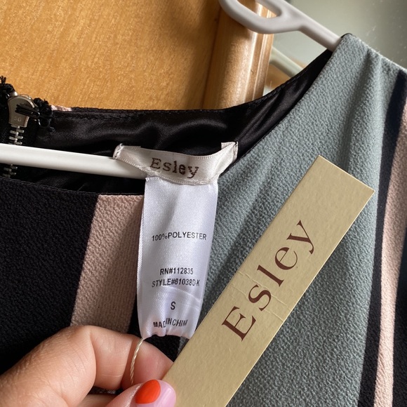 NEW dress - Picture 2 of 2